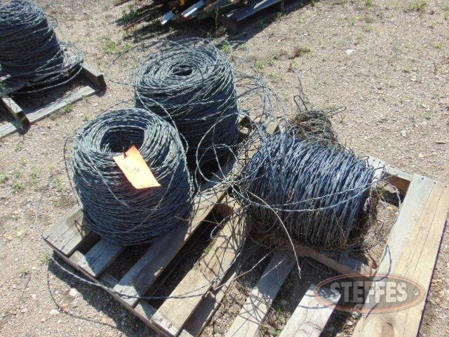 Pallet wire fencing_1.jpg